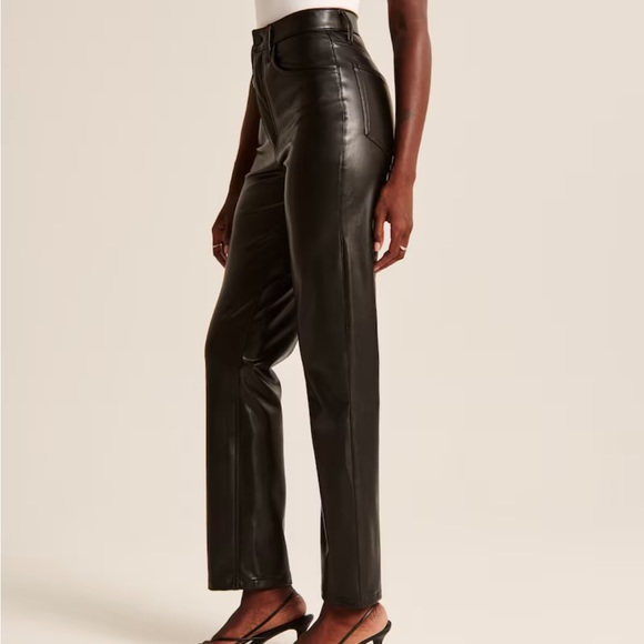 Vegan leather 90s straight pant - curve fit - Picture 2 of 3